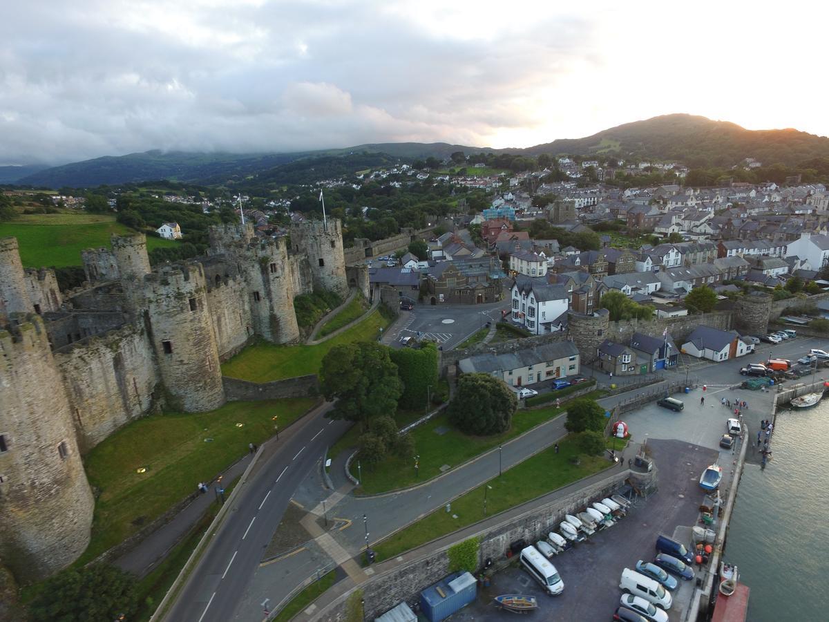 Johnny Dough'S Conwy With Rooms Exterior foto